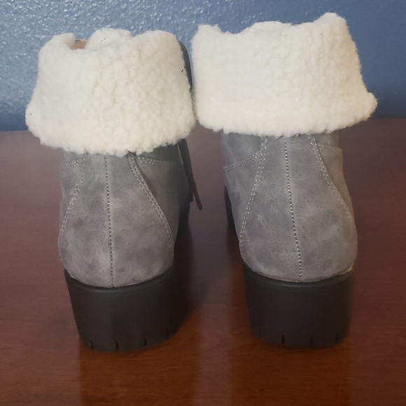 Chase + Chloe Madigan Faux Shearling Combat Boot - Picture 4 of 7